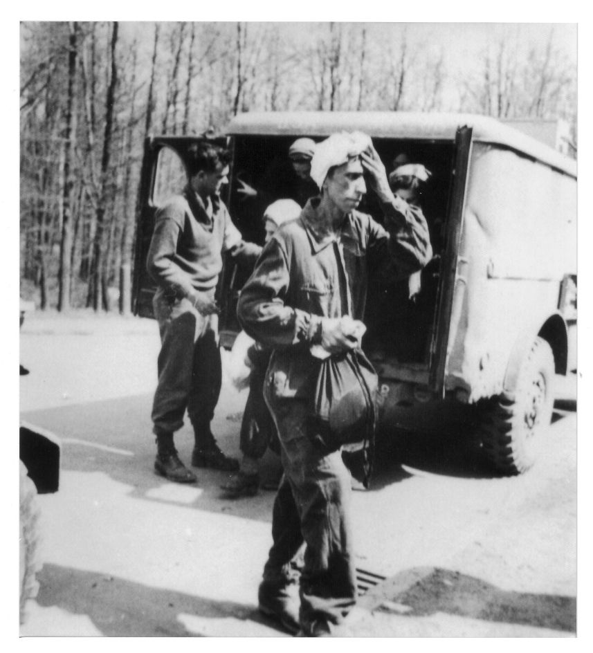 Ankunft der Überlebenden im Militärlazarett in Altenburg, 17. April 1945. Foto: David E. Scherman