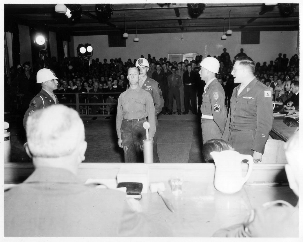Hermann Großmann bei der Urteilsverkündung in Dachau, 14. August 1947. Foto: Dean L. Dennis (U.S. Army Signal Corps)