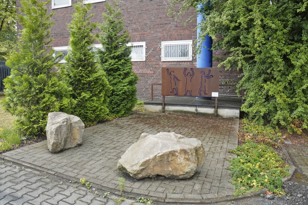 Mahnmal am ehemaligen Lagerstandort, 2025. Foto: Arnd Lülfing
