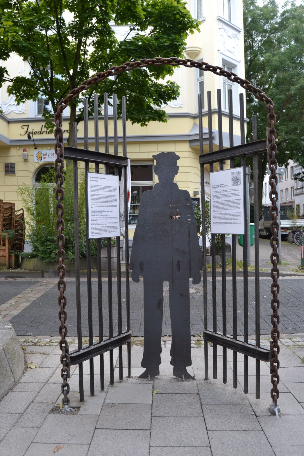 Erinnerungszeichen an der Kirchfeldstraße, 2017