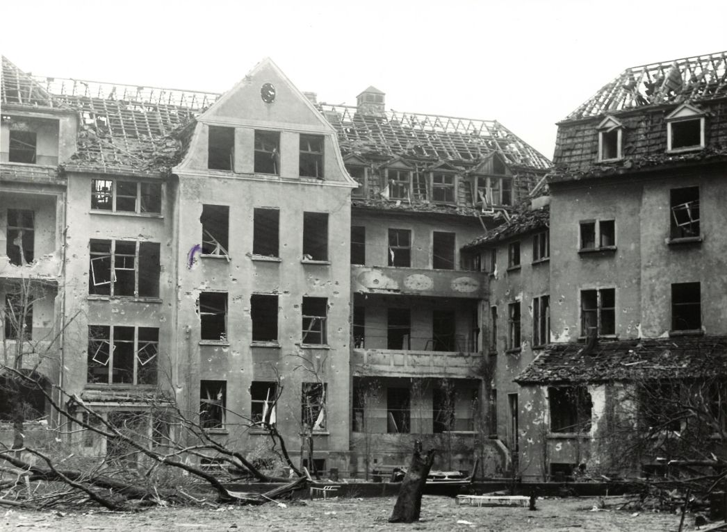 Gebäude der zerstörten Diakonenanstalt, 1942