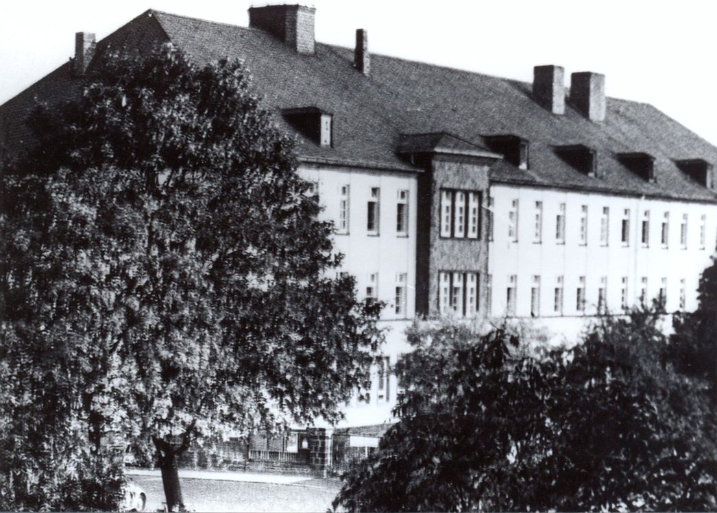 Ein Gebäude des Kasernenkomplexes in Weende, 1937