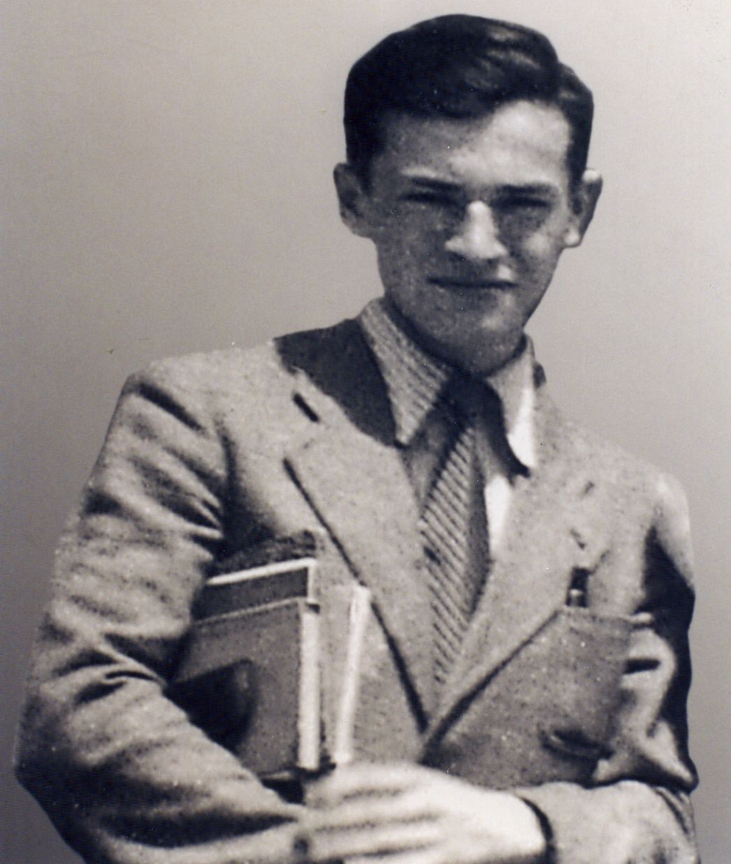 Raymond Gonzalez, um 1943