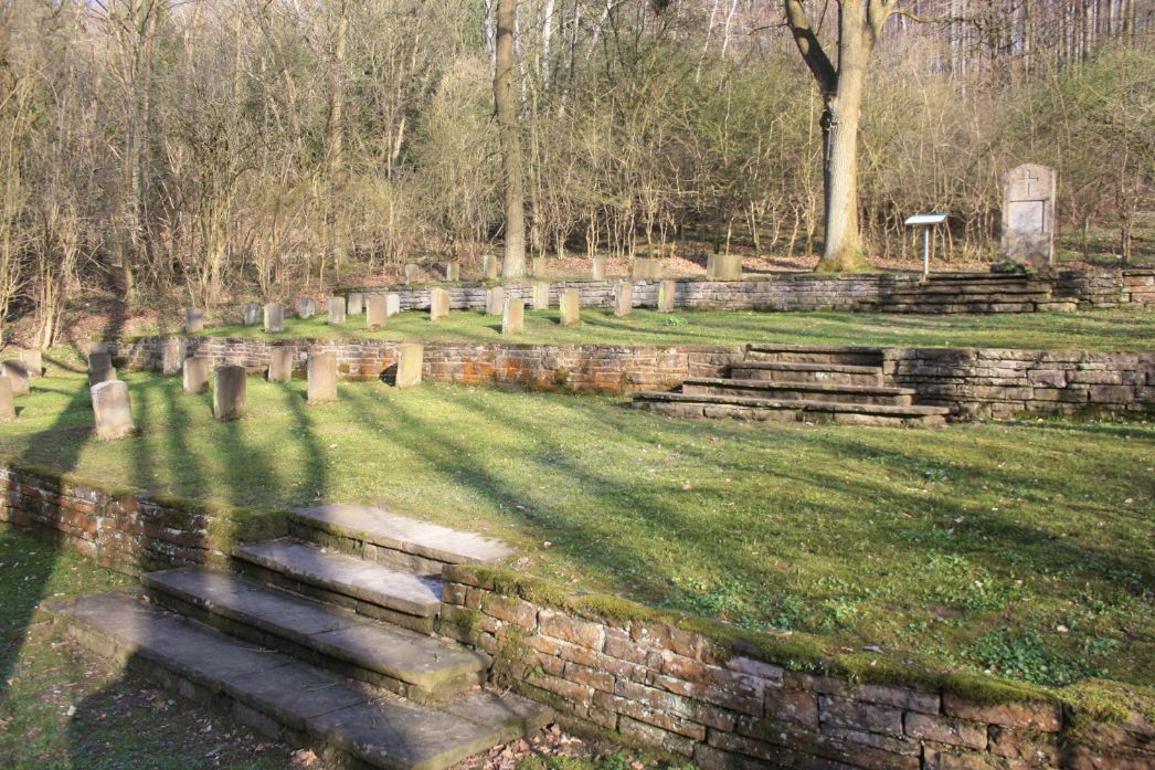 Der Ehrenfriedhof in Holzen, 2010