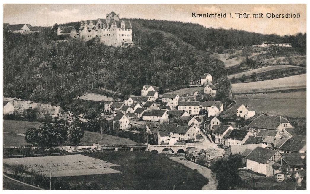 Das Oberschloss oberhalb der Ortschaft Kranichfeld, Ansichtskarte um 1919