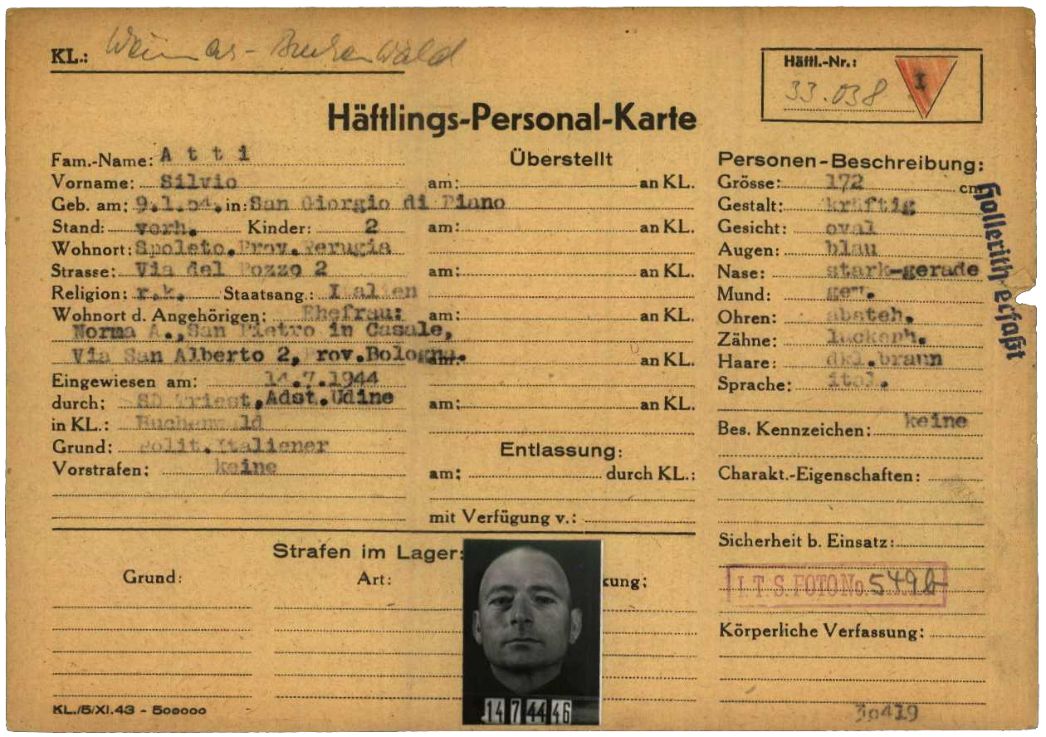 Häftlingspersonalkarte des KZ Buchenwald für den italienischen Häftling Silvio Atti, 1944. Der 40-jährige Landwirt und Familienvater wurde im Juli 1944 nach Buchenwald deportiert. Zwei Wochen später brachte die SS ihn nach Leipzig-Engelsdorf und später nach Wansleben.