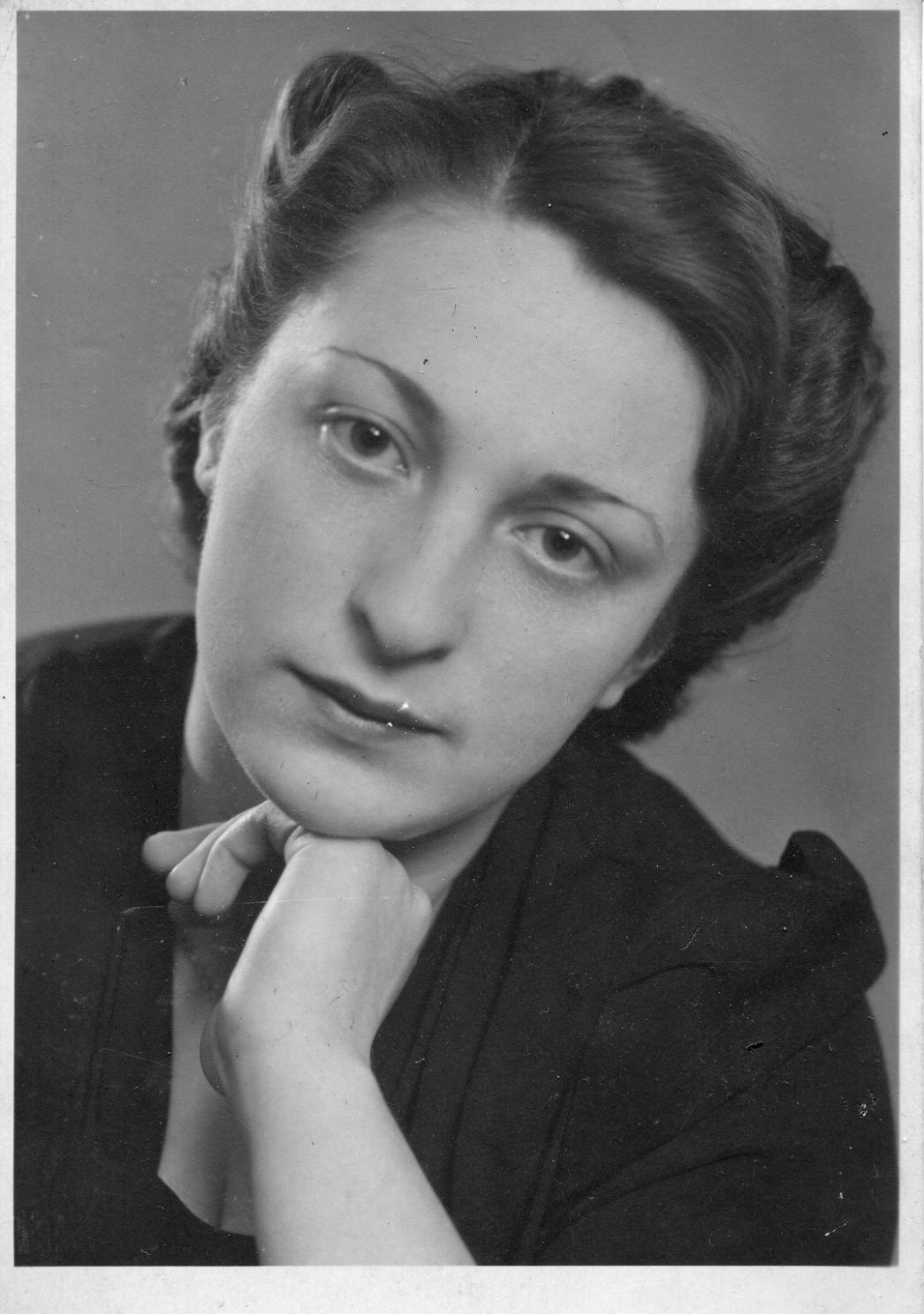 Iby Knill, 1947