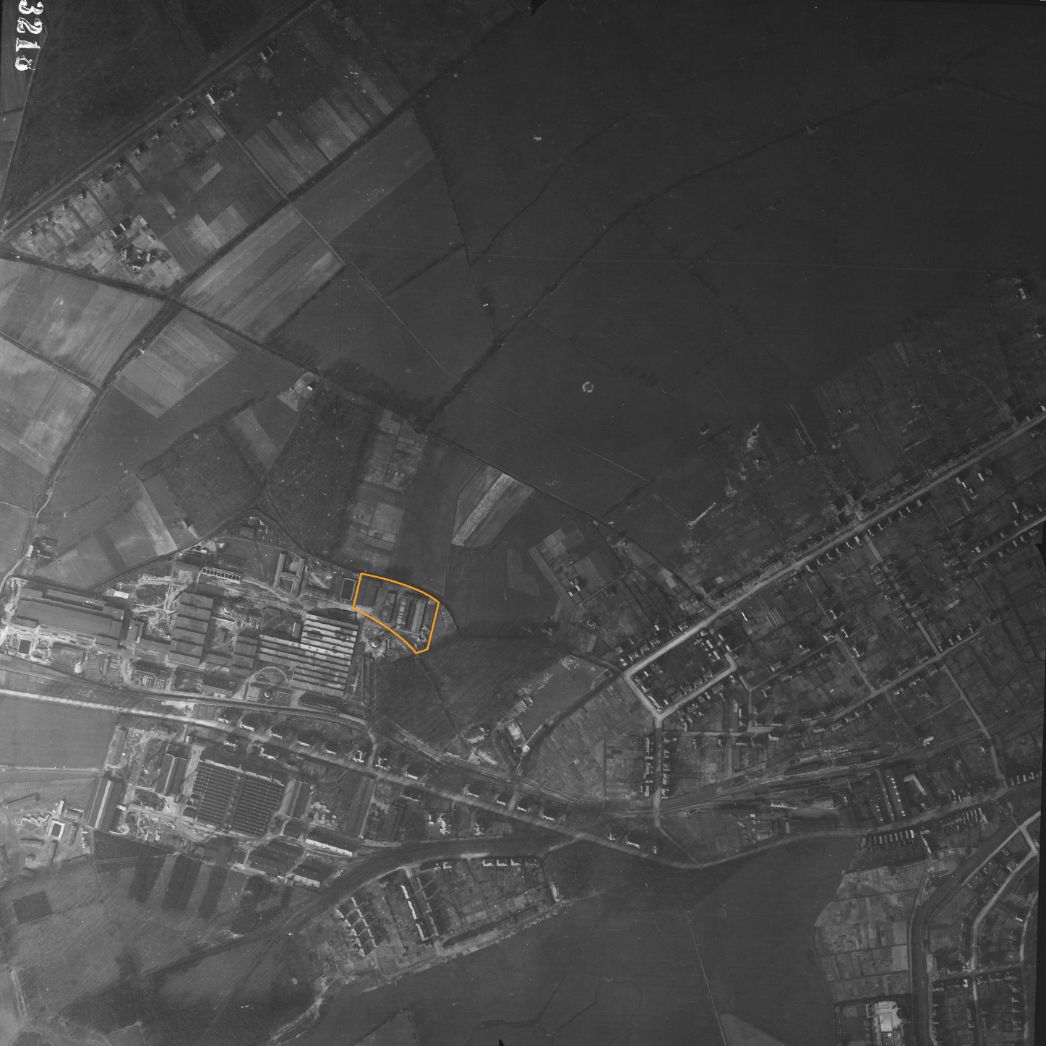 Das Werksgelände der Eisen- und Metallwerke GmbH Lippstadt. Aufnahme der alliierten Luftaufklärung, 25. März 1945