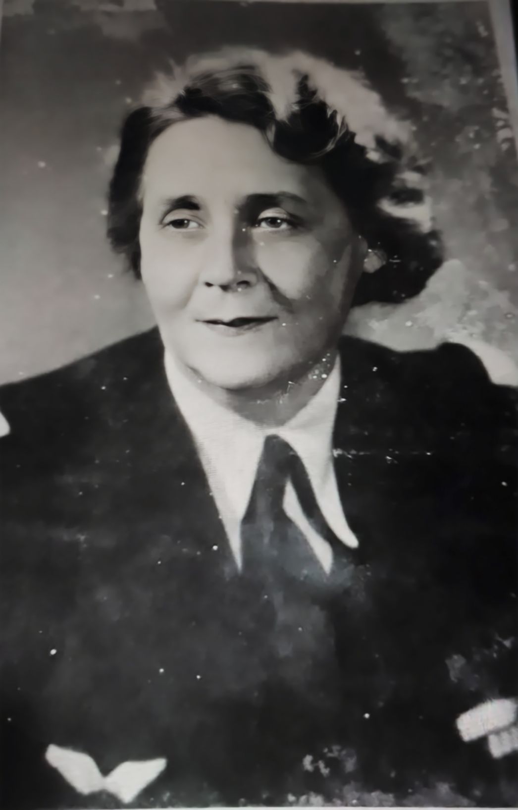 Anne-Marie de La Morlais in Uniform der französischen Armee, 1945