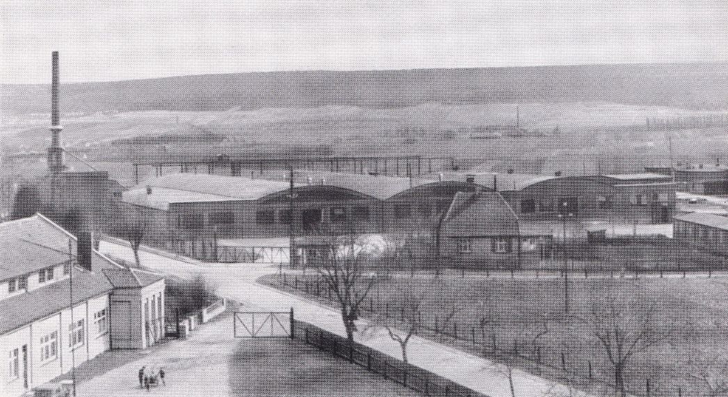 Das Betriebsgelände der Firma Eichsfelder Sperrholzwerk Hermann Becher, zwischen 1939 und 1944. 