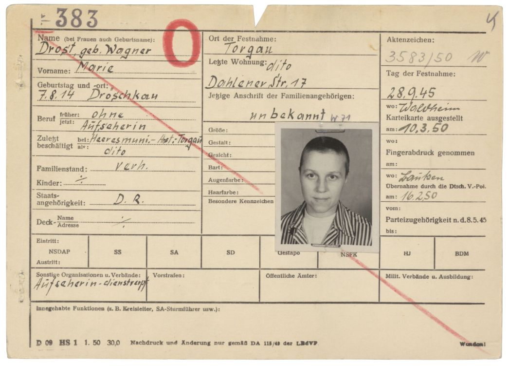 Gefangenenkarteikarte des Zuchthauses Waldheim für die ehemalige SS-Aufseherin Marie Drost, 1950. 1954 wurde sie entlassen, kehrte nach Torgau zurück und ging später nach West-Berlin.