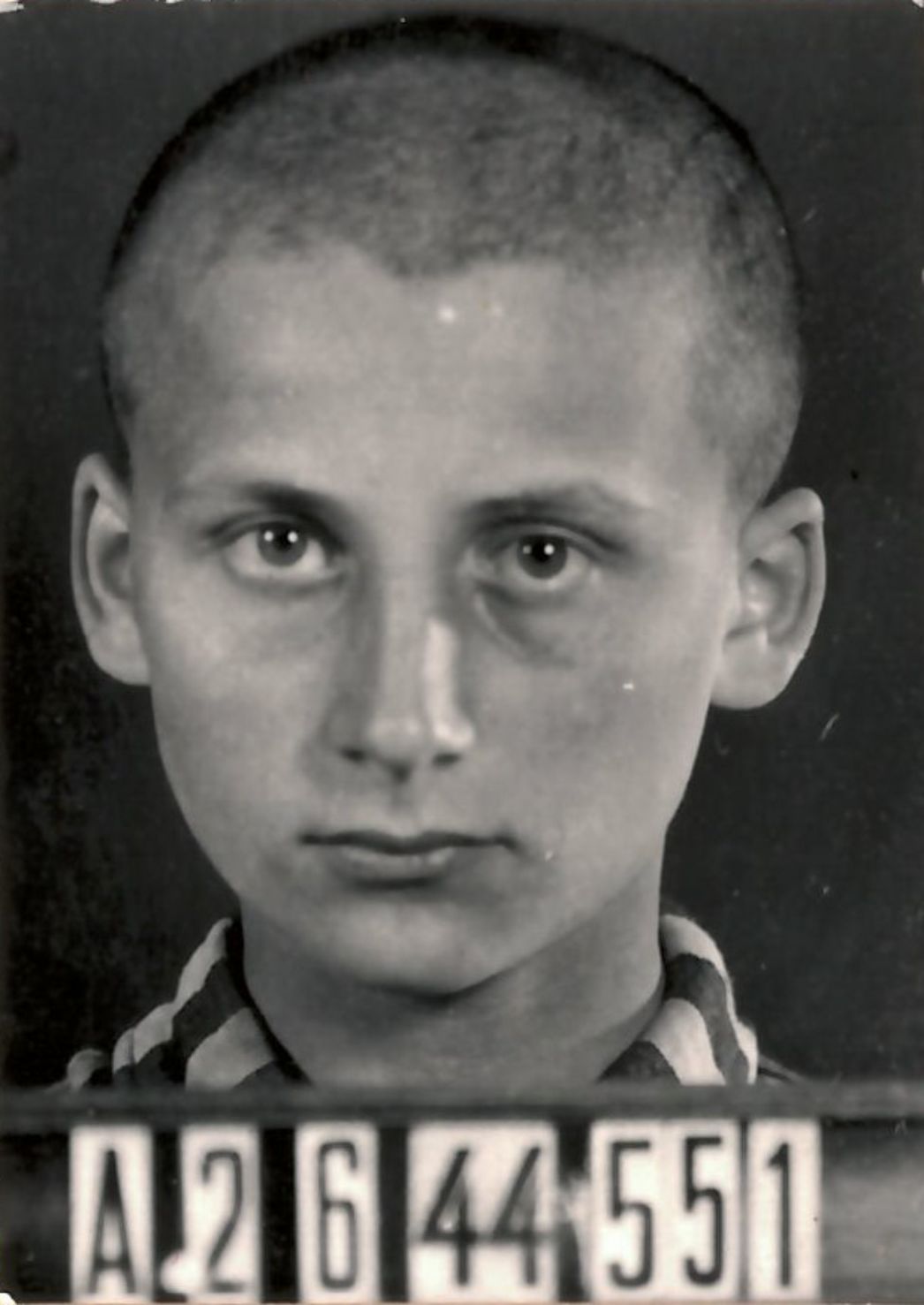 László Lövi nach seiner Einweisung in das KZ Buchenwald (Ausschnitt der Häftlingspersonalkarte), Mai 1944. Foto: Erkennungsdienst der SS